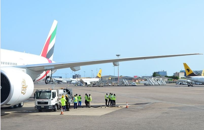 Know How Emirates Airline Prepares 225,000 in-Flight Meals per Day Aeroplane in emirates-