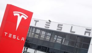 Tesla drives toward $1 trillion club on record Hertz order