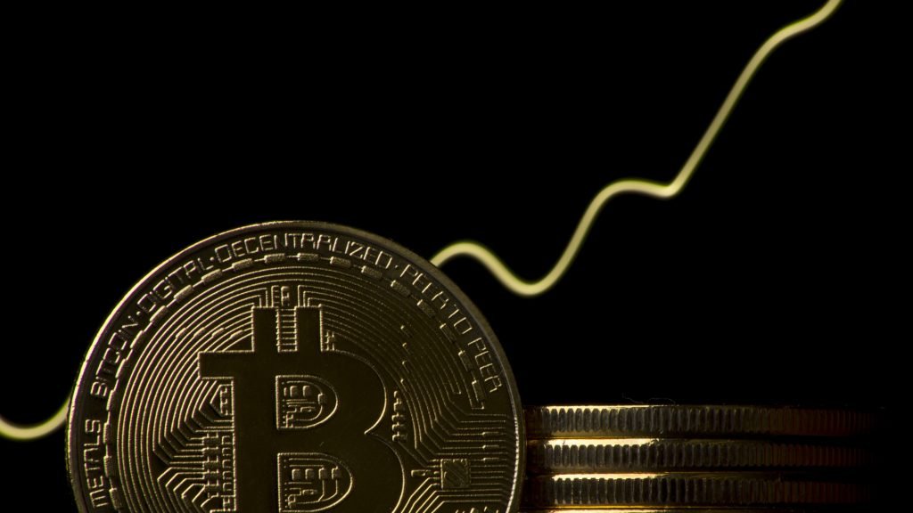 Bitcoin May Outperform Stocks In 2022 Amid Federal Reserve Tightening Bloomberg Analyst