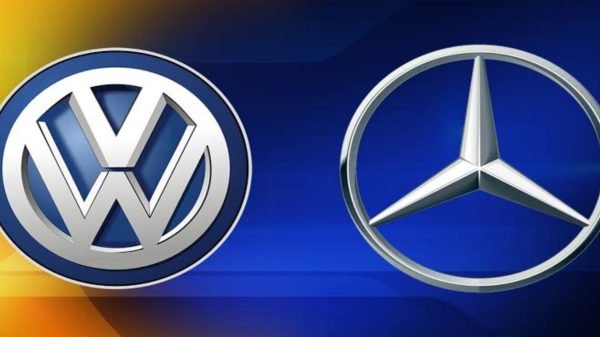 A story in Bild am Sonntag says that Volkswagen and Mercedes-Benz
