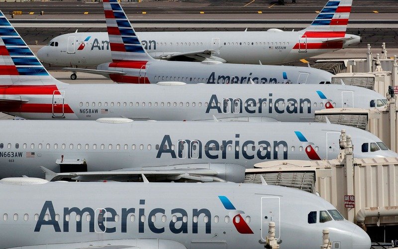 Boeing Dreamliner delays force American Airlines to halt a route.