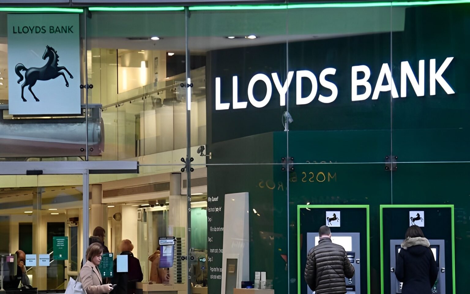 Lloyds surpasses earnings expectations, hints stress ahead