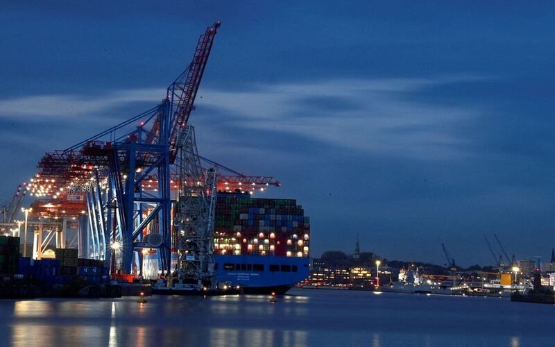 Germany to consider China stake in Hamburg port terminal