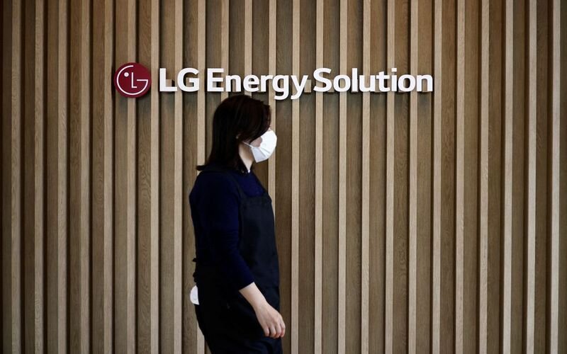 South Korea invests $15 billion in breakthrough battery technologies.