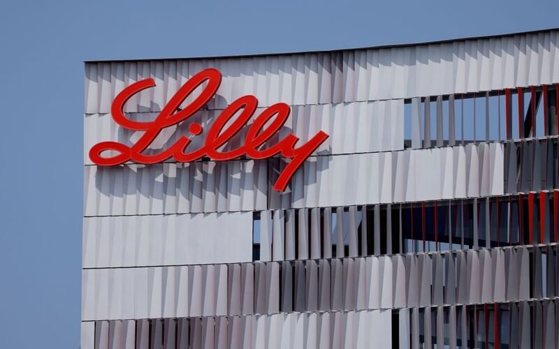 Eli Lilly invests $1.6 billion in 2 new plants.