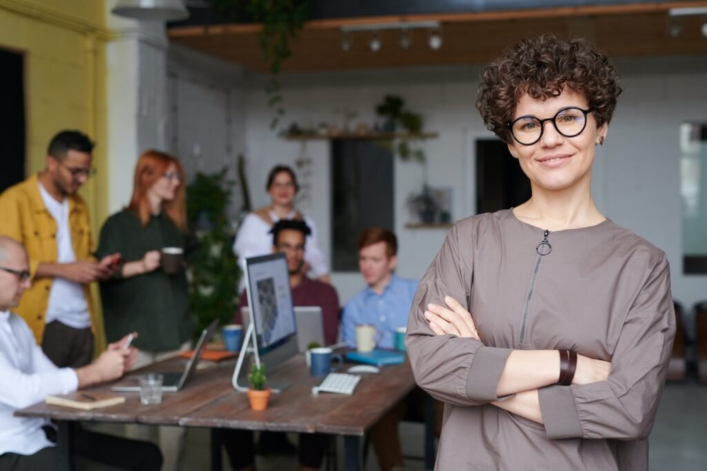 THE PSYCHOLOGY OF LEADERSHIP: WHAT MAKES A GREAT LEADER AND HOW TO DEVELOP THESE TRAITS
