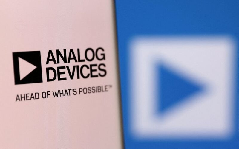 Analog Devices anticipates dismal third-quarter earnings, shares slump.