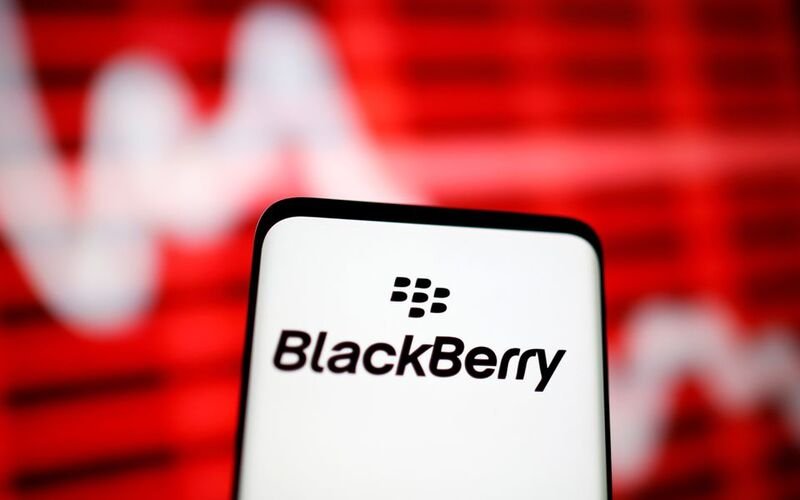 BlackBerry earns unexpectedly on cybersecurity.