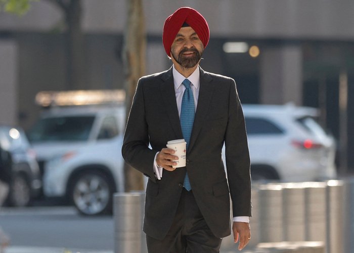 World Bank’s Banga says geopolitics pose a serious risk to world economy World Bank President Ajay Banga arrives for his first day of work at World Bank headquarters in Washington, U.S. June 2, 2023. REUTERS/Jonathan Ernst