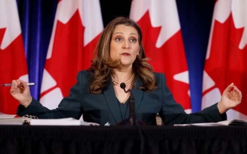 Canada extends Ukraine tariff-free order, restricts access to protected farm sectors