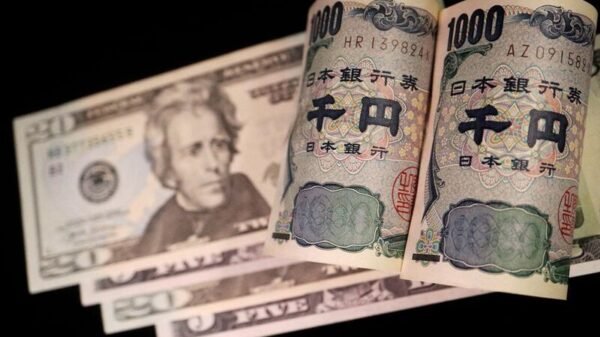 Banknotes of Japanese yen and U.S. dollar are seen in this illustration picture taken September 23, 2022. REUTERS/Florence Lo/Illustration/File Photo