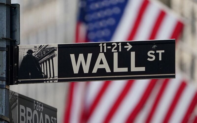 SEC collects Wall Street’s private messages as WhatsApp probe escalates