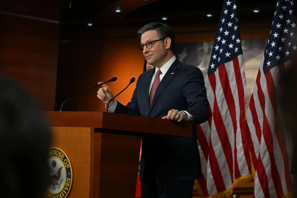 House Sends $1.2 Trillion Funding Deal to Senate Before Midnight