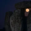 Stonehenge Mystery: New Research Explores Potential