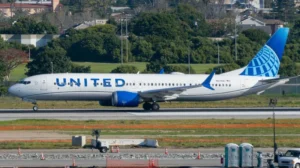 Boeing Setback: United Airlines Reports $200m Loss