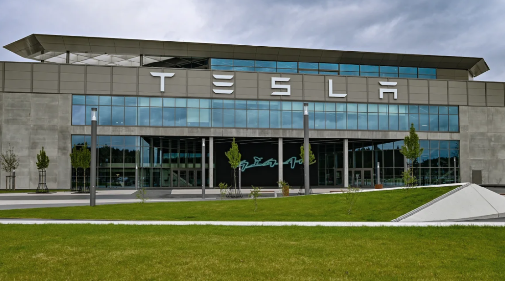 Tesla tells its German factory