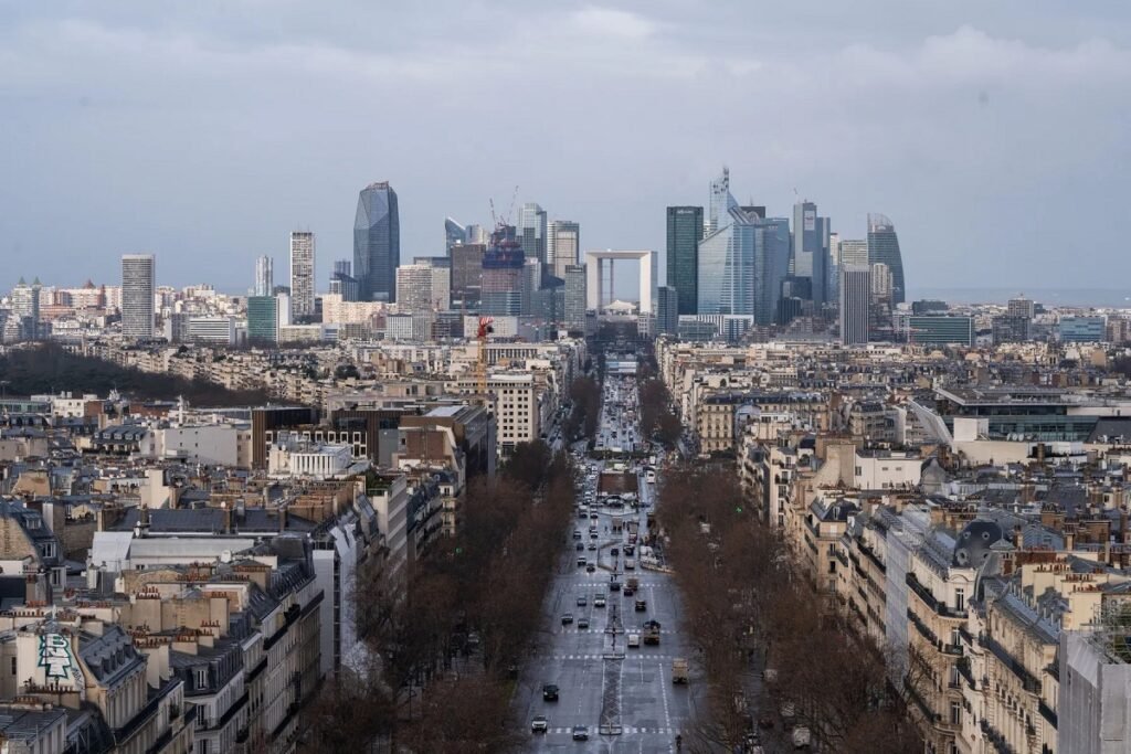 France-Faces-Credit-Downgrade-Over-Budget-Concerns