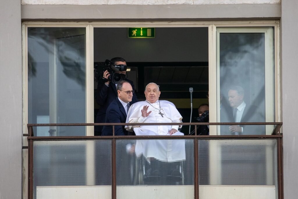 Pope Francis Exits Hospital, Returns to Public View Pope-Francis-Exits-Hospital-Returns-to-Public-View