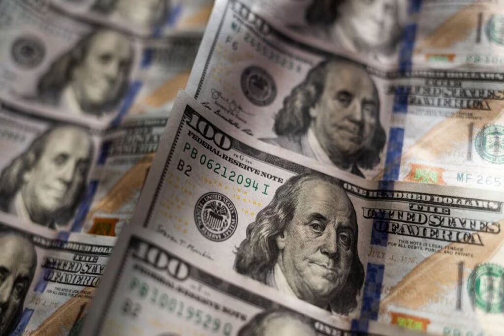 US-Economy-Slowdown-Signals-Amid-Mixed-Data