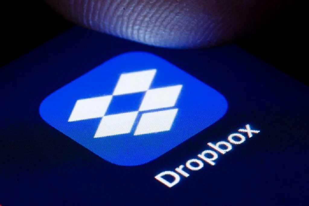 Dropbox CCO Eric Cox to Step Down Dropbox-CCO-Eric-Cox-to-Step-Down