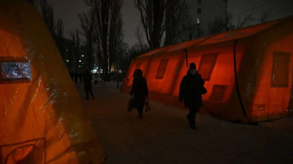 How Soviet urban planning is helping Russia freeze Ukraine