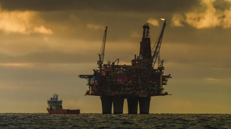 G7 Reserve Play Buys a Breath, But Oil’s Upward Surge Rolls On