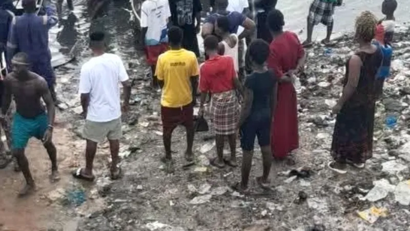 At least 37 killed by toxic fumes in Nigeria while stealing petrol, reports say